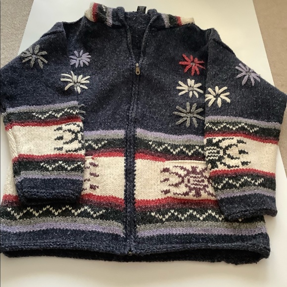 Vintage women knitted sweater. Made in Peru. Size M. - Picture 2 of 14